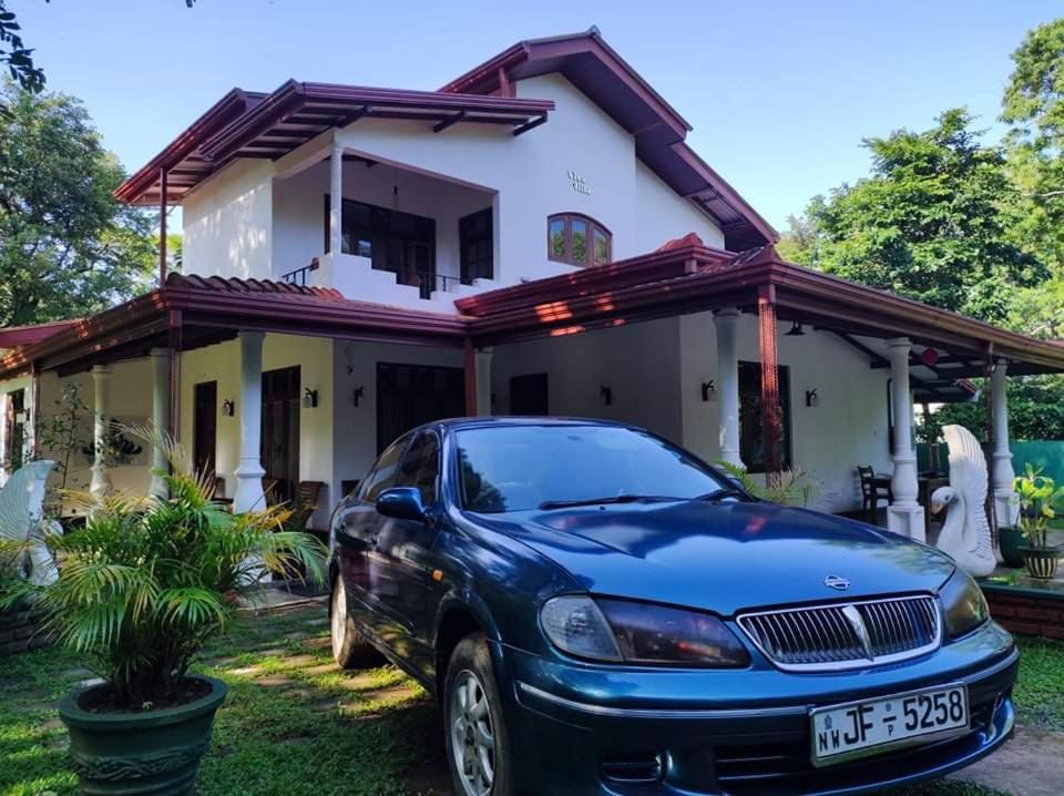 Visu Villa Hotel ハバラナ エクステリア 写真