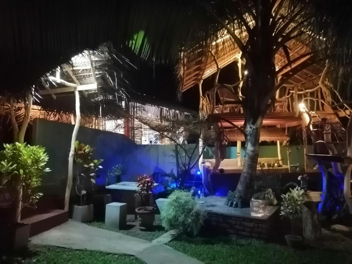 Visu Villa Hotel ハバラナ エクステリア 写真