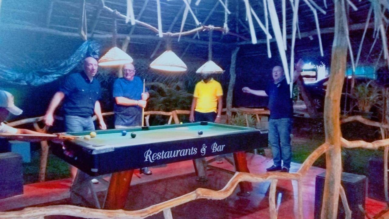 Visu Villa Hotel ハバラナ エクステリア 写真