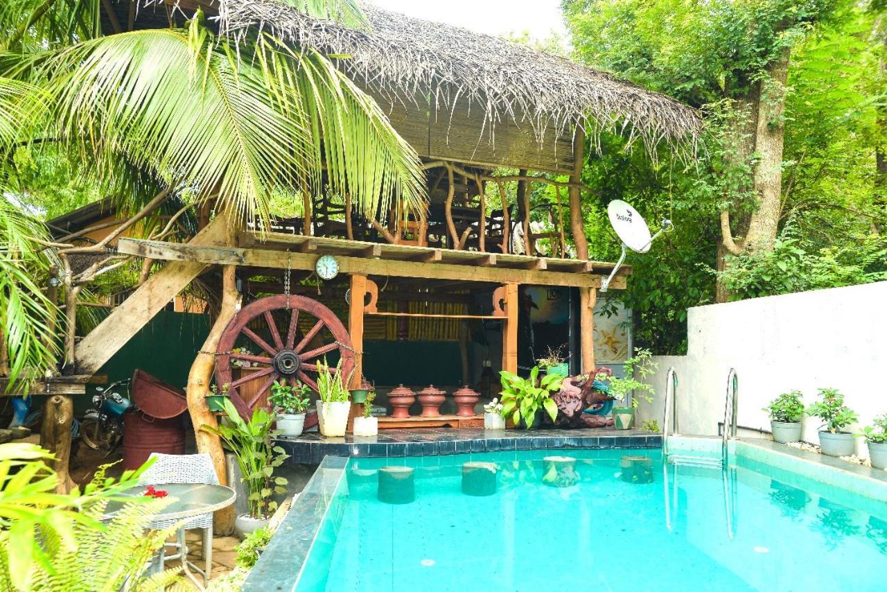 Visu Villa Hotel ハバラナ エクステリア 写真