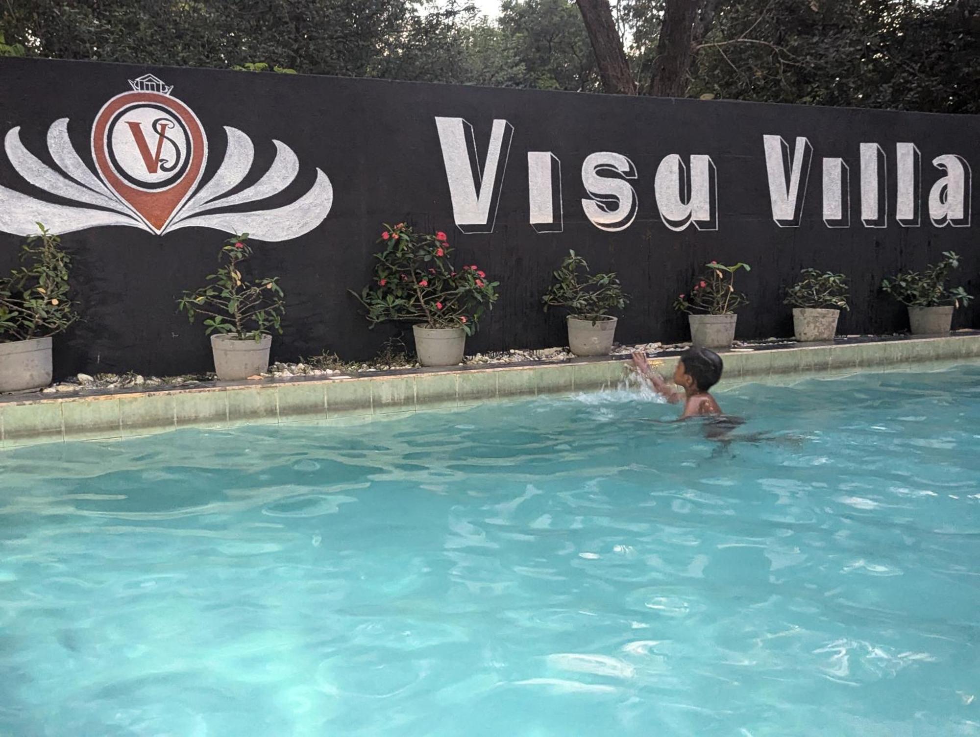 Visu Villa Hotel ハバラナ エクステリア 写真